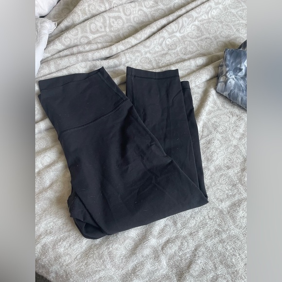 Cropped lululemon tights - Picture 1 of 3